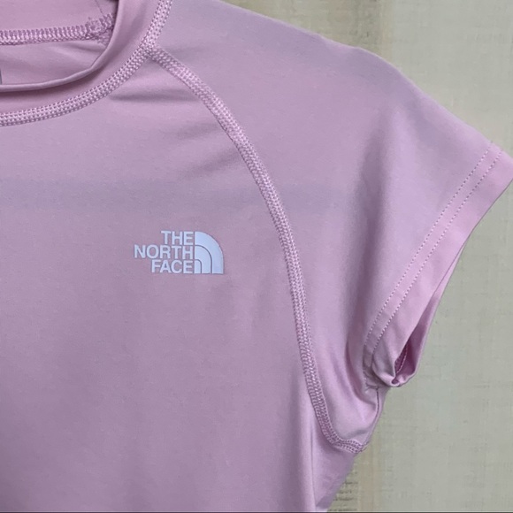 North Face Performance Rashguard Tee Size Medium - Picture 5 of 8